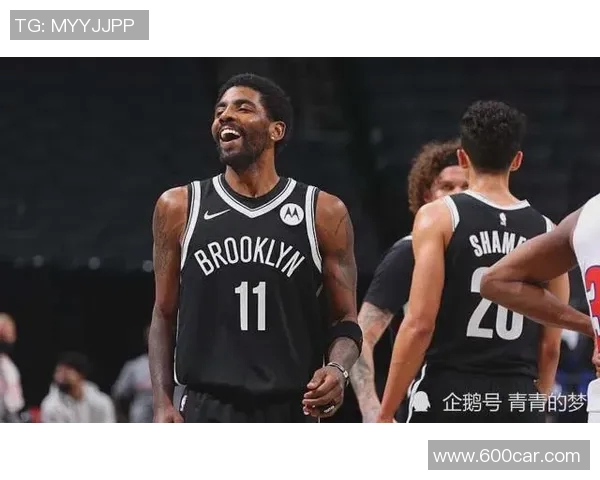 哈登与足球明星同框合影展现运动员之间的友谊与激情 哈登与足球明星同框合影展现运动员之间的友谊与激情