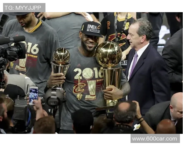 2015年NBA总决赛勇士与骑士的巅峰对决与传奇时刻回顾 2015年NBA总决赛勇士与骑士的巅峰对决与传奇时刻回顾